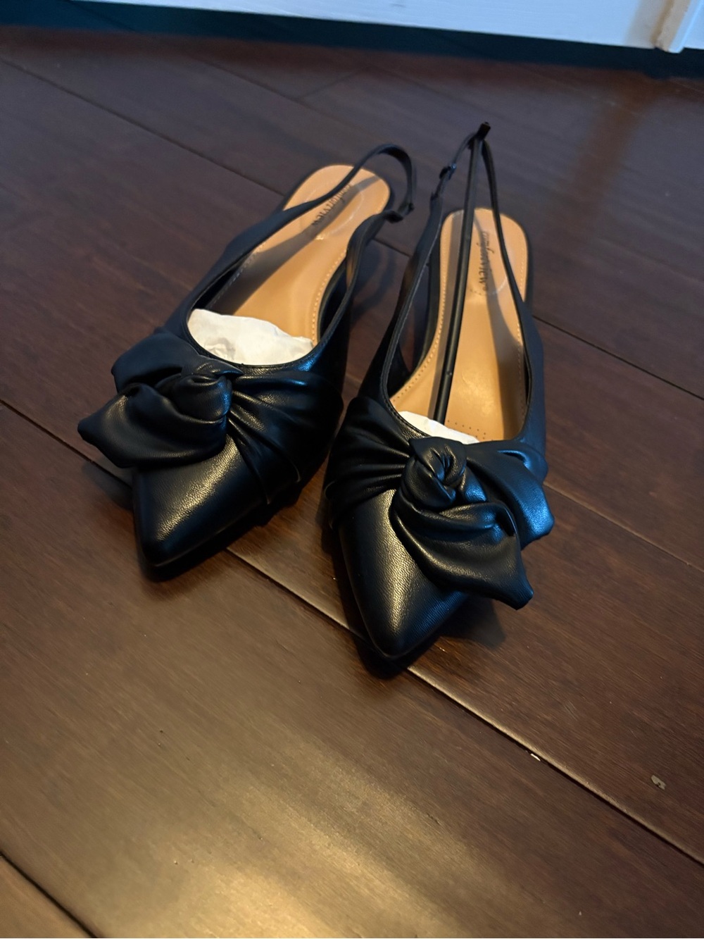 Black Pointed Slingback Kitten Heels with Knotted Bow